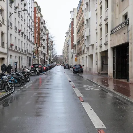 Apartment One Bedroom With Its Modern Decor - Checkprofile Levallois-Perret